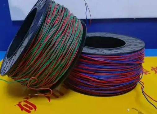 长宁放炮线的主要材质有哪些？不同材质的适用场景有何区别？